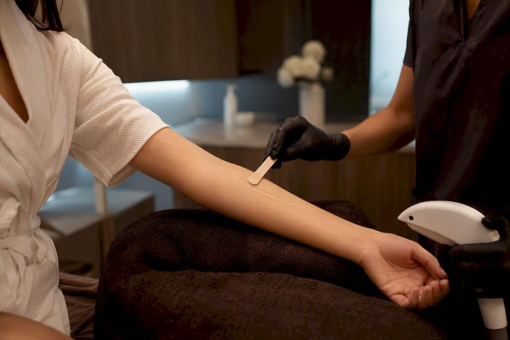 Soins de la peau avant une séance de laser